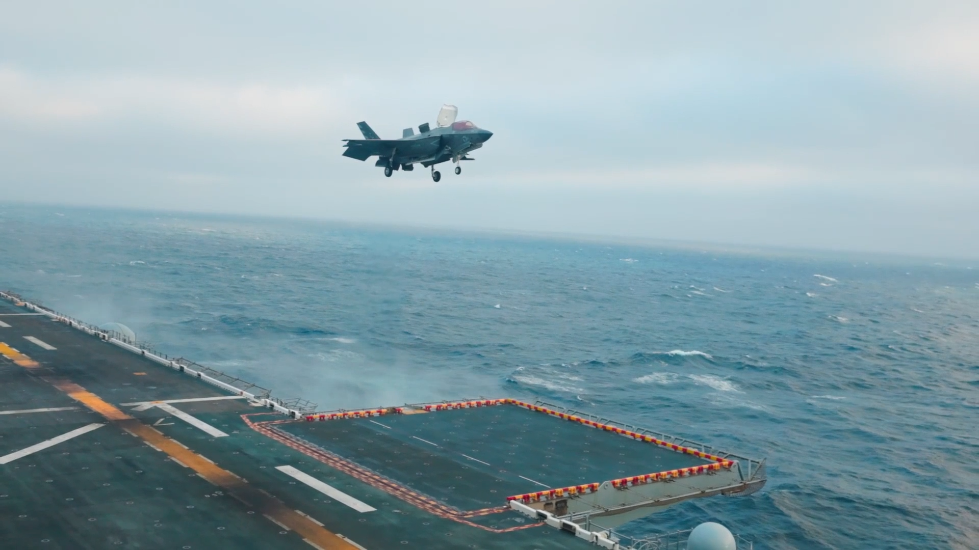 Marine Aircraft Makes Vertical Landing On Warship Off California Coast episode artwork