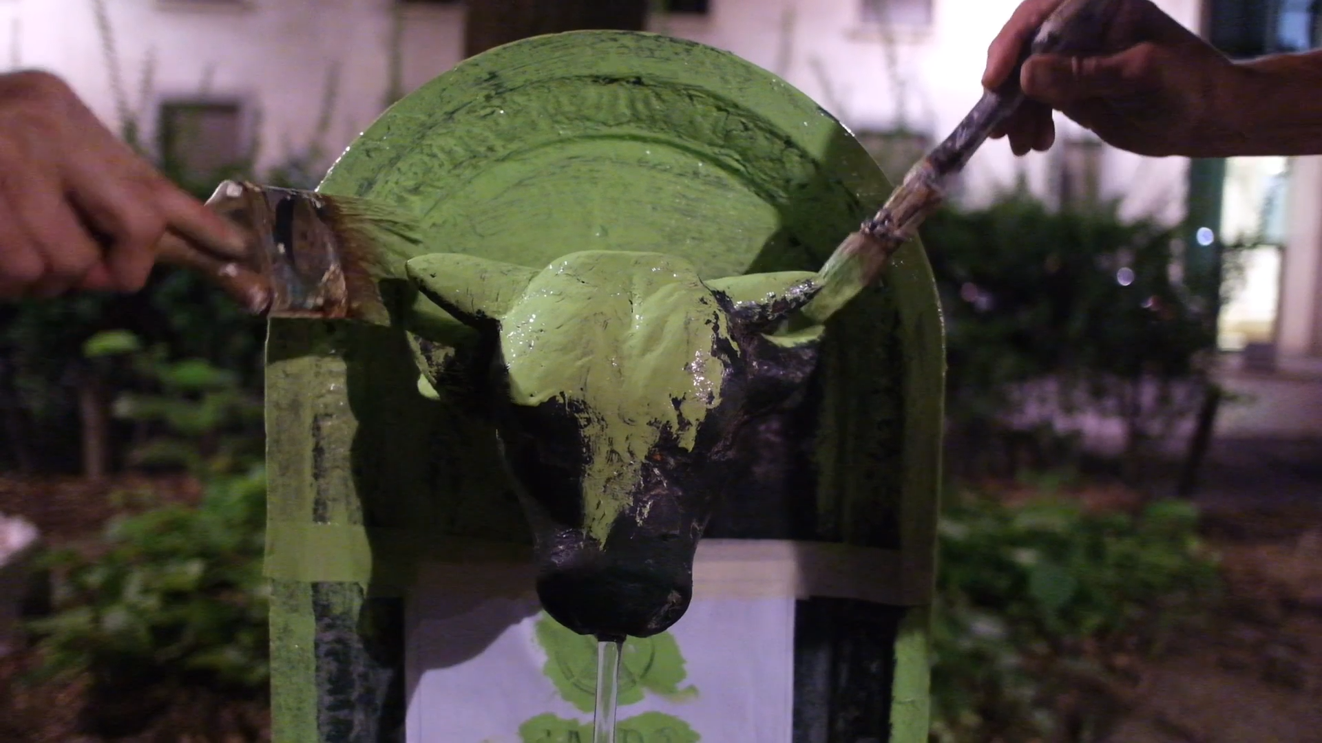 Activists Turn Turin Symbol Bright Green To Protest Heat And Drought episode artwork