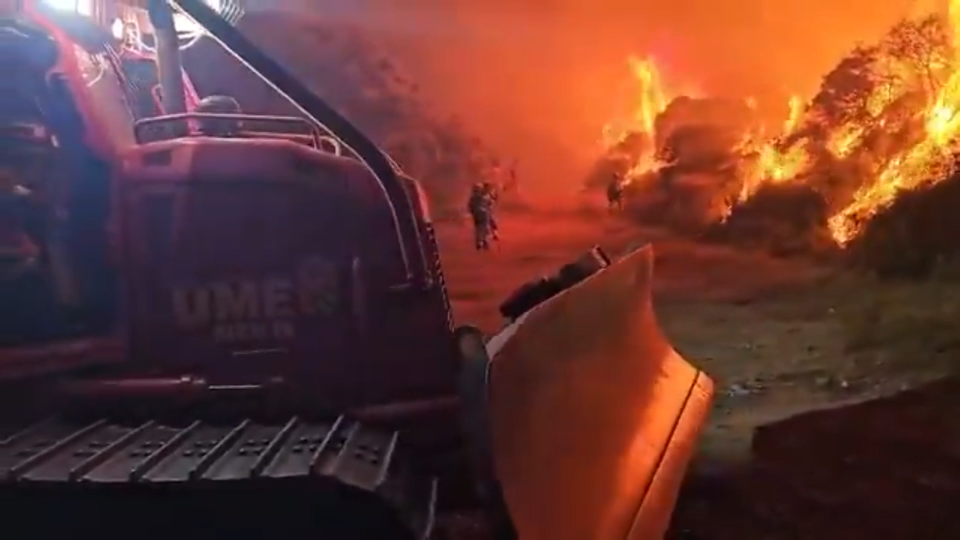 Spanish Forces Battle Massive Wildfire Burning Across Zaragoza Hills episode artwork