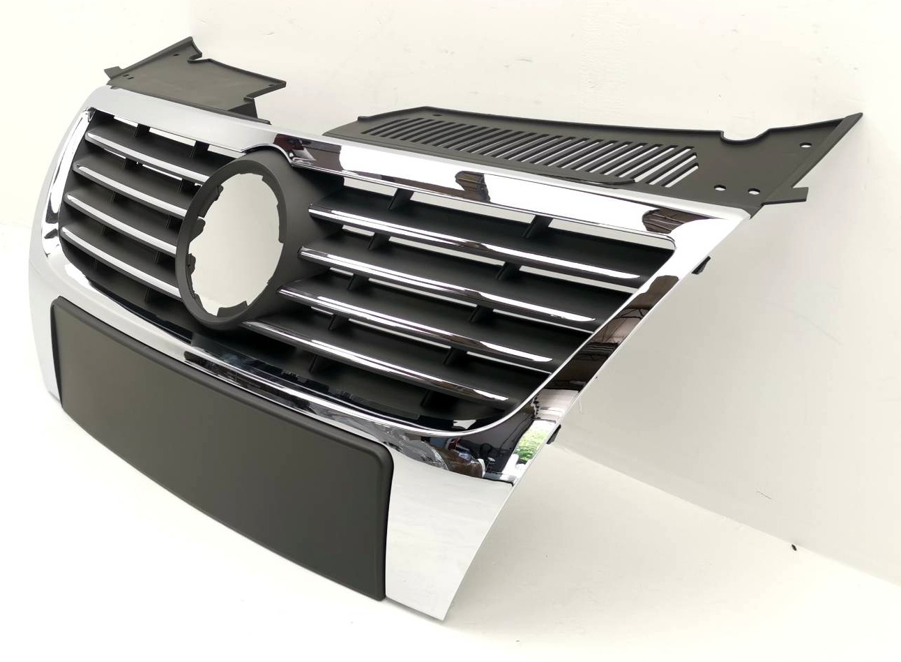 Radiator grille VW Passat VG07055GBV - Image 3