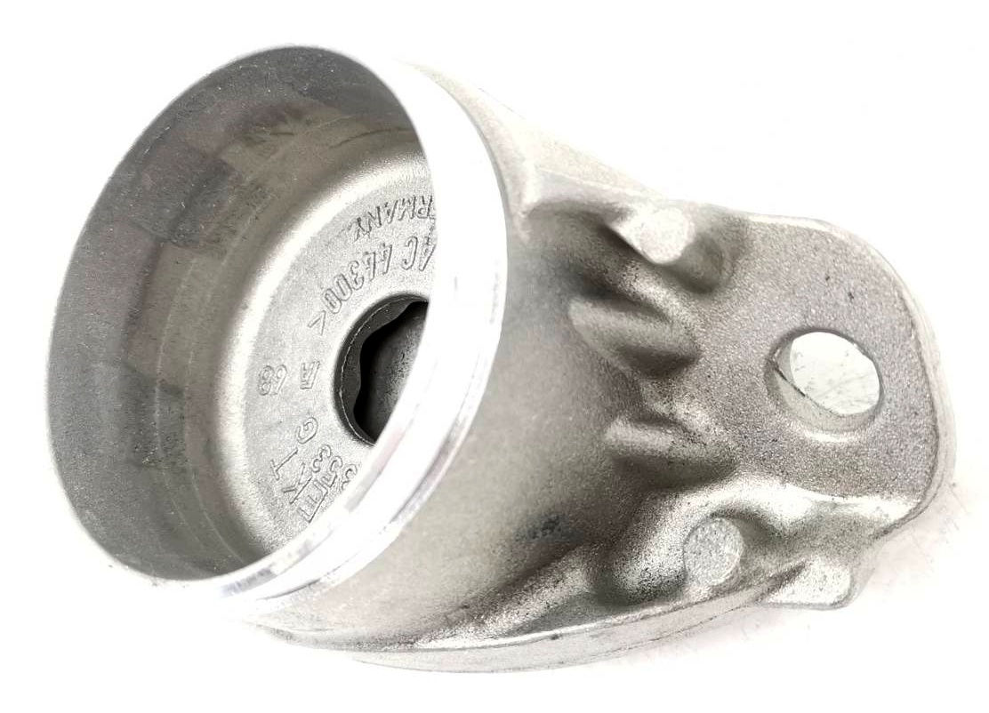 Shock Absorber Mounting Bracket VW Golf 5Q0513353G - Image 4