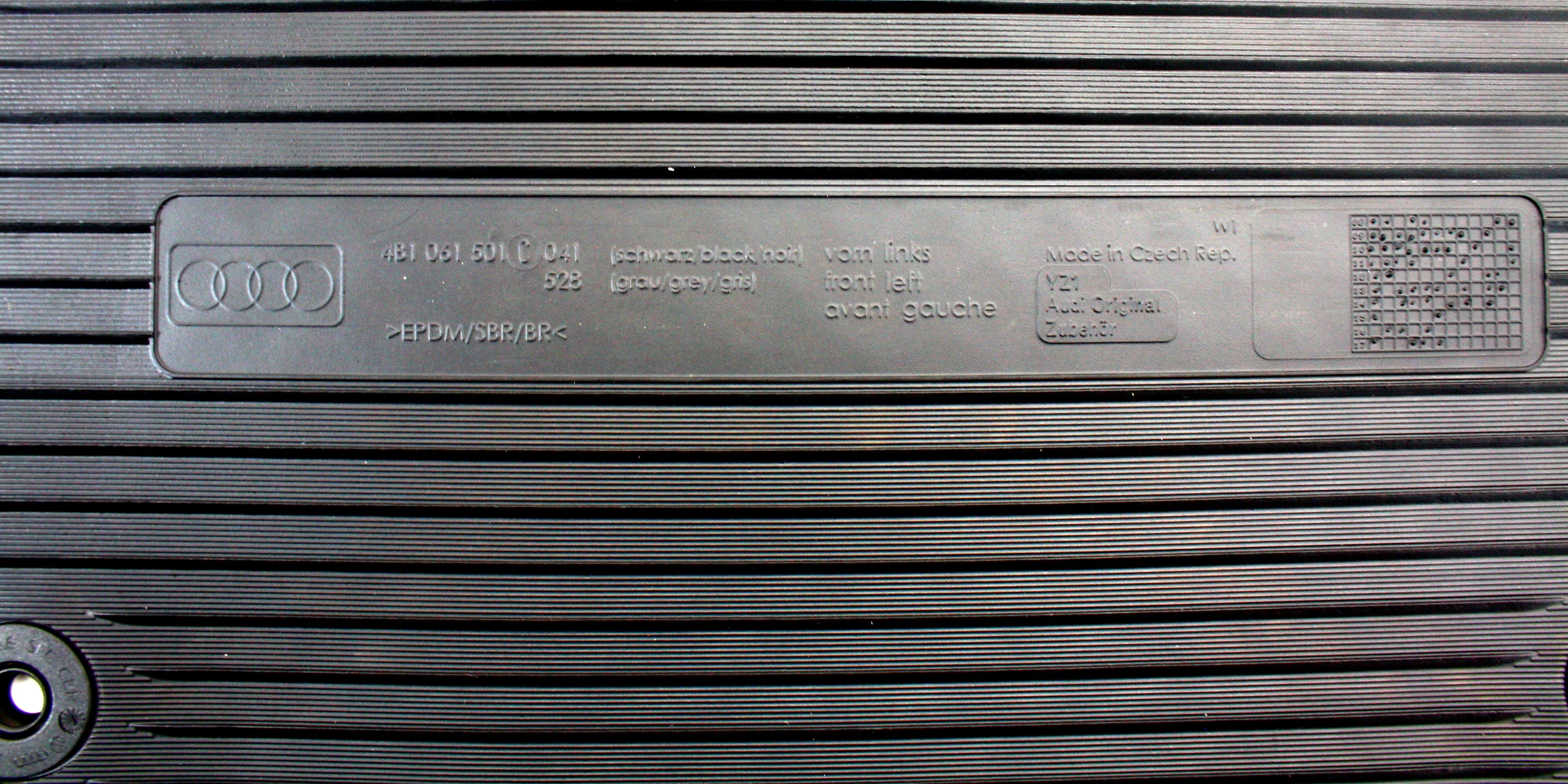 Complete Set of Rubber Floor Mats Audi A6 4B1061501C - Image 3