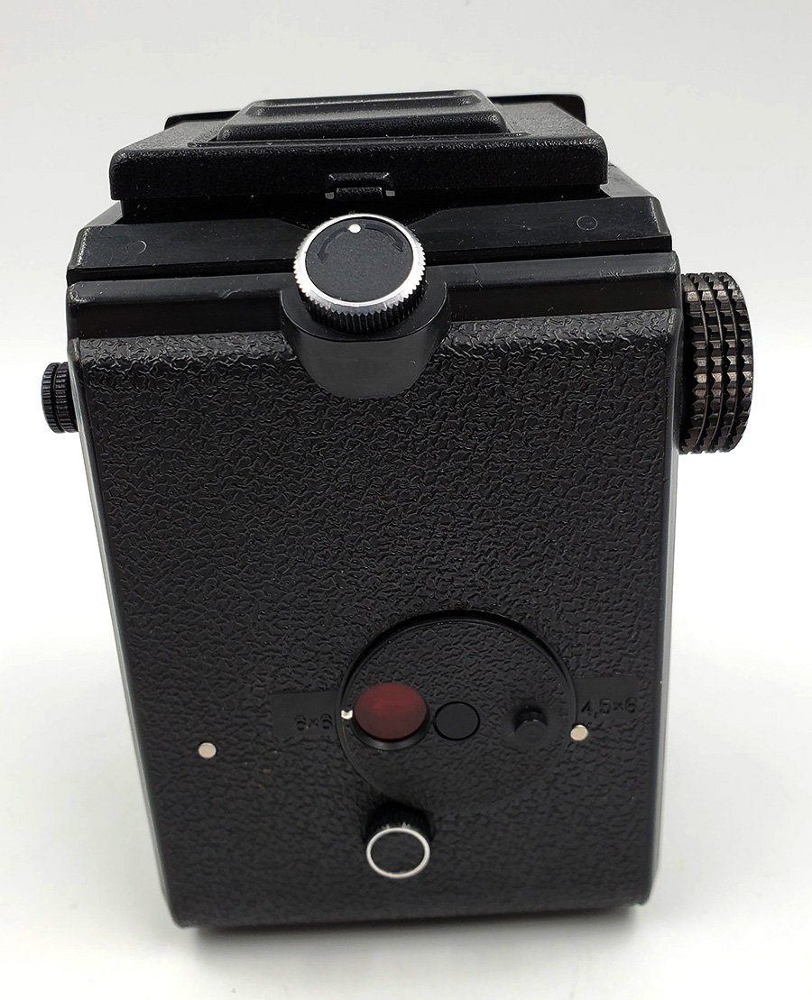 LOMO LUBITEL 166 Universal Medium 6x6 Russian USSR TLR