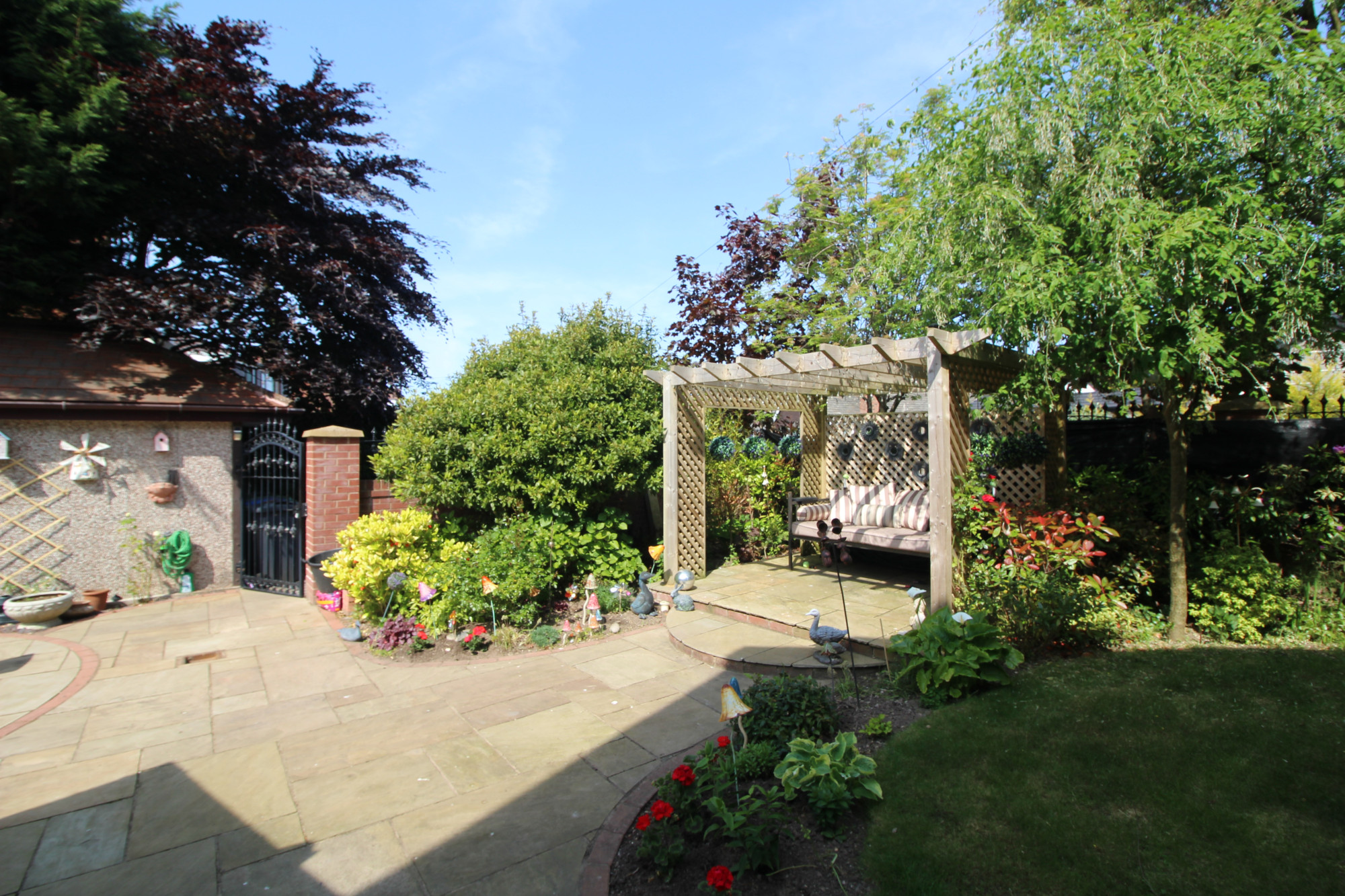 4 Bed Detached house Linden Close ThorntonCleveleys FY5 Unique