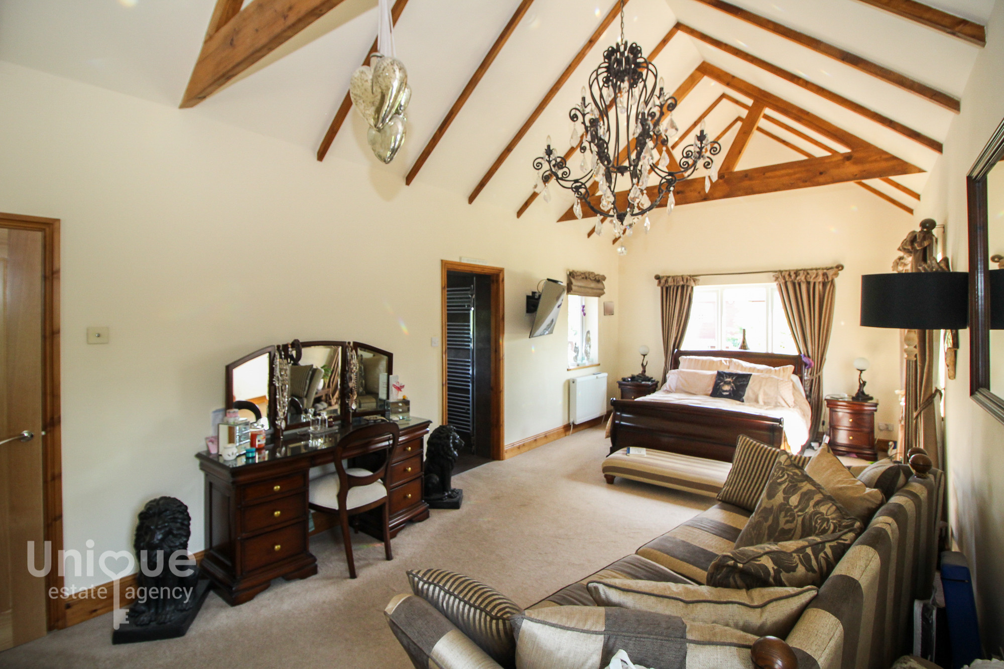 4 Bed Detached house Linden Close ThorntonCleveleys FY5 Unique