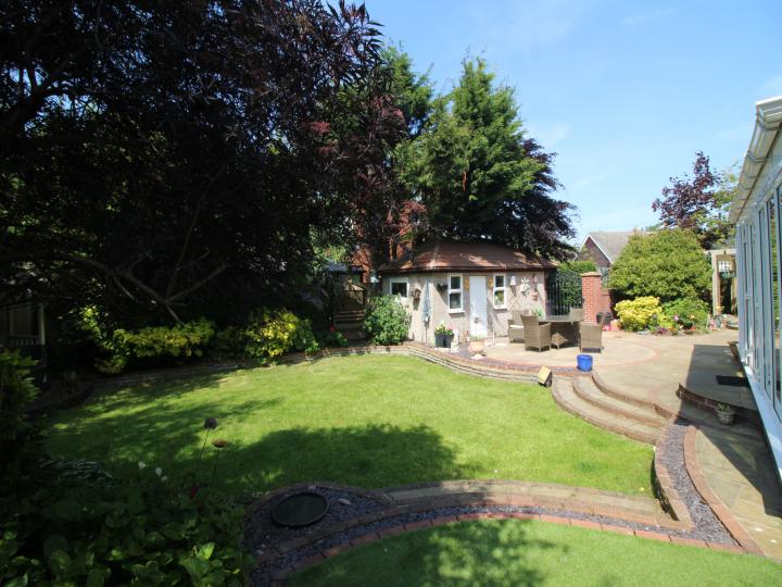 4 Bed Detached house Linden Close ThorntonCleveleys FY5 Unique