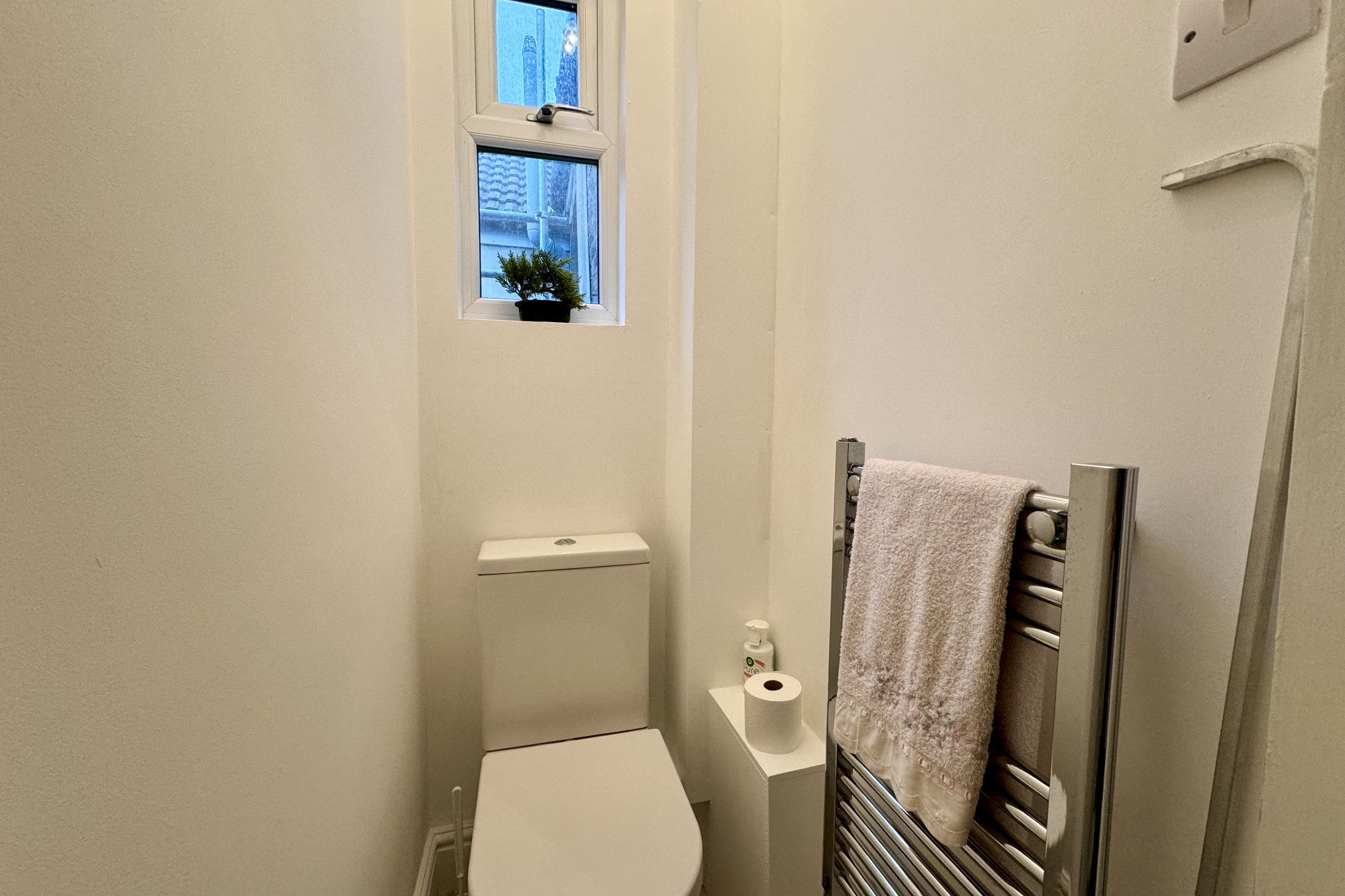 2 Bed House Fairlight Road Eastbourne BN22 Move Sussex Estate Agents