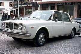 Lancia_2000_di_Firenze.jpg