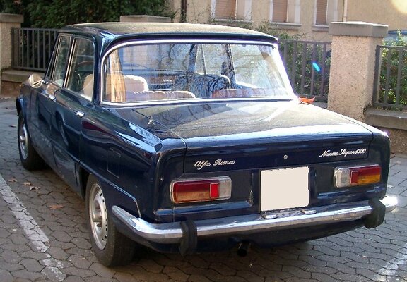 Alfa_Romeo_Giulia_Nuova.jpg