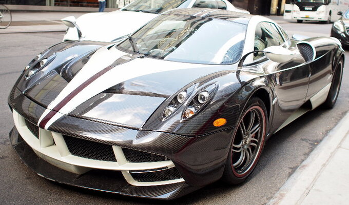 pagani.jpg