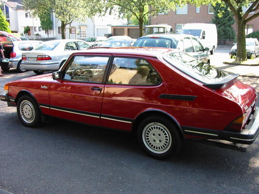 Saab 900 tu 8V rot 1984 002.jpg