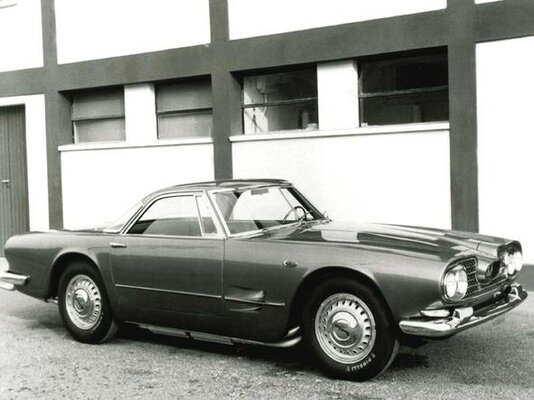 5000 GT Touring.jpg