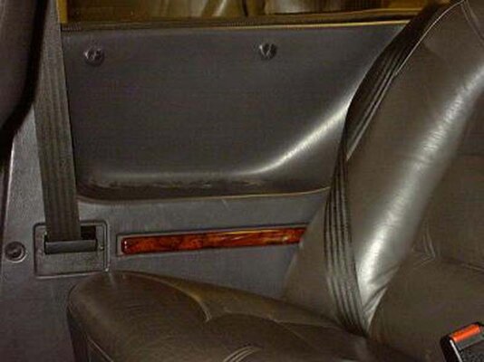 SAAB900AeroSPG.M89.Body158EdwardianGrey.Trim_LeatherBlack.OwnerAeroman,ParisFrance.4.jpg