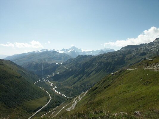 1.1.1.n.VomFurkaRichtungGrimsel&AareGletscherFinsteraarhorn4274müM.jpg