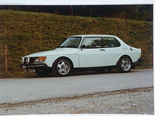 1.1.1.SAAB99tuHS1.M80.Body152G.TrimC14.Heuschmid-Bilstein-Fahrwerk+Borbet-B-7,5x1.OwnerJPvDam.jpg