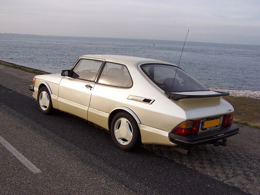 1.1.1.1.1.1.SAAB900Aero16s.3d.M84.Body156PearlWhite.Trim_LeatherColorado.(NL-Jelmar)1.jpg