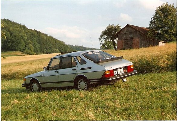 SAAB 900 T 16 V I.jpg