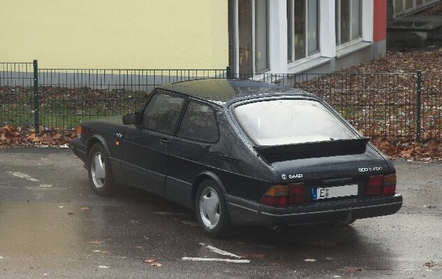 Saab900-03.jpg