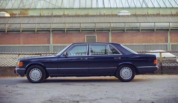 W126_4.jpg