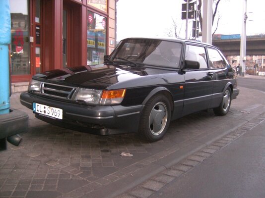 Saab 900 I Coupe 1979-86 1.jpg