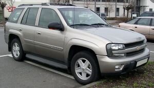 800px-Chevrolet_TrailBlazer_front_20080306.jpg