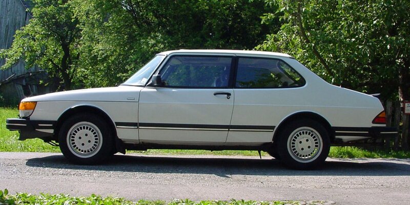 SAAB 900i_1.jpg