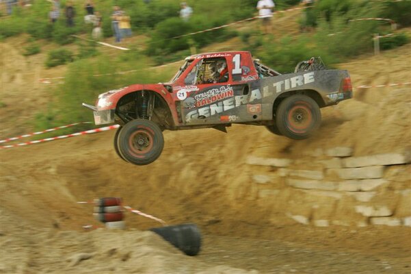 action_bj-baldwin_score-trophy-truck_2.jpg