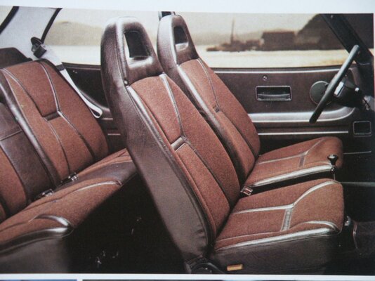 SAAB.Worksfoto.99EMS.M74.Interior-Equipment.jpg