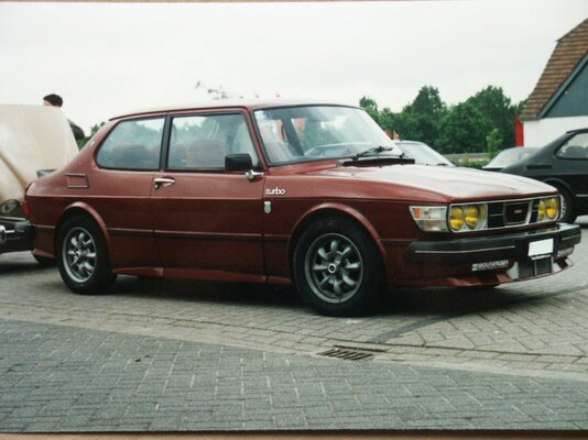 SAAB99Airflow-Sedan.turbo-S.M80.InternationalMeetingRosmalen-NL-1994.GarageWolfsgruber.Gmunden.d.jpg