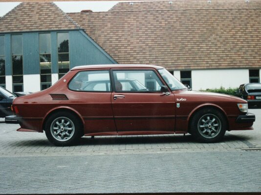 SAAB99Airflow-Sedan.turbo-S.M80.InternationalMeetingRosmalen-NL-1994.GarageWolfsgruber.Gmunden.e.jpg