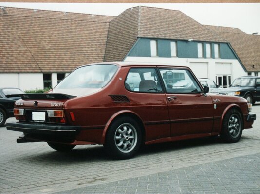 SAAB99Airflow-Sedan.turbo-S.M80.InternationalMeetingRosmalen-NL-1994.GarageWolfsgruber.Gmunden.f.jpg