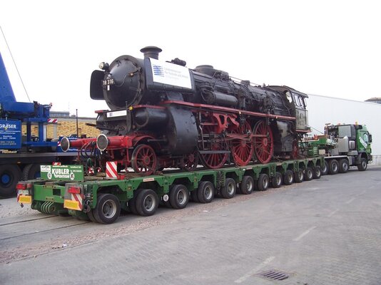 roadtrain 2.jpg