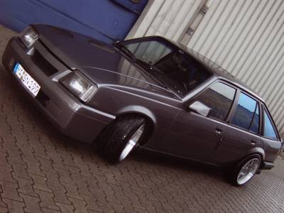 Opel-Ascona-C-CC-Aeci.jpg