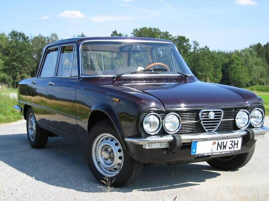 Kopie von Alfa Romeo Giulia Nuova Super 1300 VII.jpg