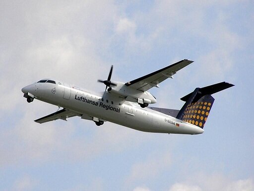 1130694210_D-BEBA_De-Havilland-Dash-8_Lufthansa-Ci.jpg