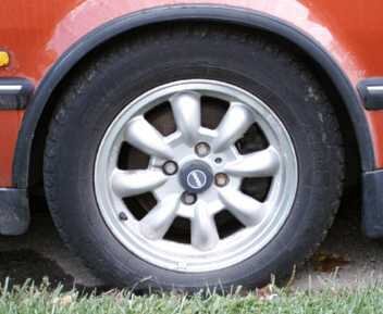 saab-alloy-9000-8_spoke_b.jpg