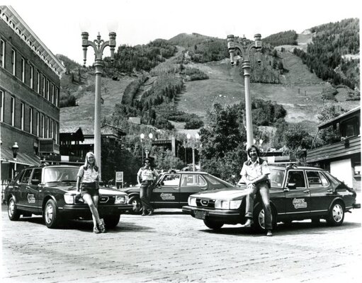 aspen_police_saab_900_gle_.jpg