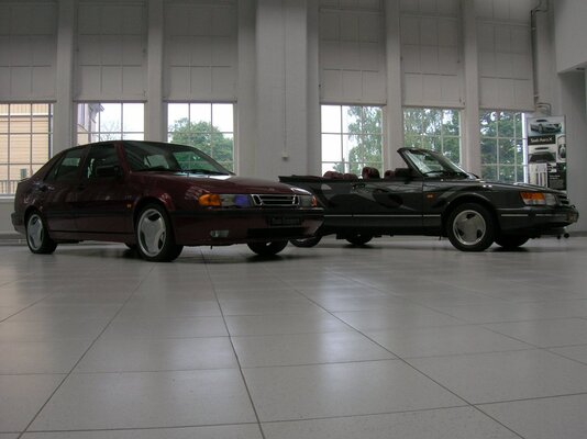 Saab 9000 Ecosport und 900 Cabrio.jpg