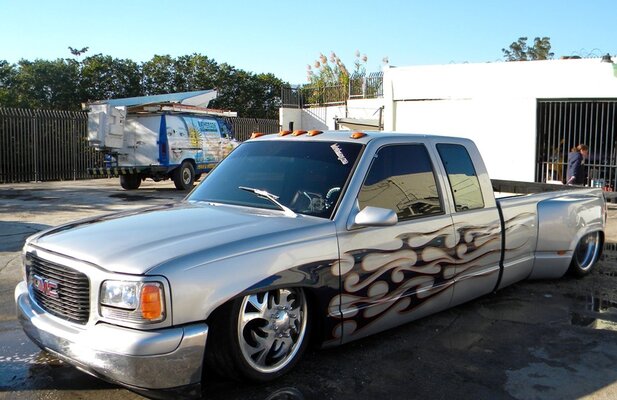 Duelly-Pick-Up-Low-Rider-1103.jpg