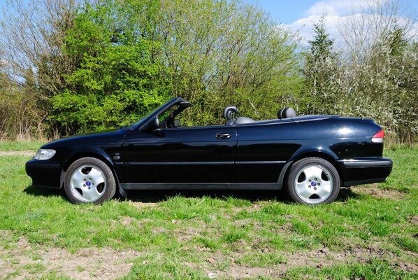 2011_9-3_Cabrio_02.jpg