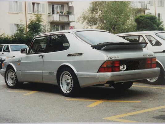 Saab901CC.tu16S-Aero-Swiss-Edition.CH88.Body200-Silver.Trim.E33-BuffaloGrey-Leather-Contour.Tune.jpg