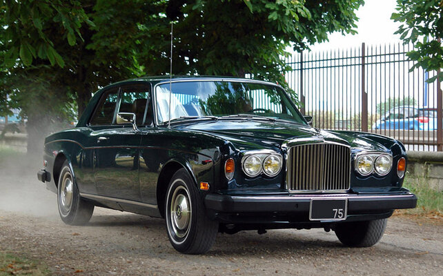 118_Bentley_Corniche.jpg