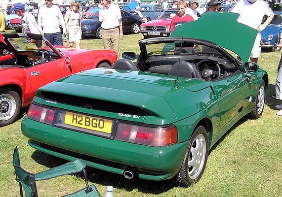 640px-1990.lotus.elan.se.arp.jpg