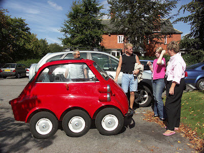 6-wheeler-bubble-car.jpg