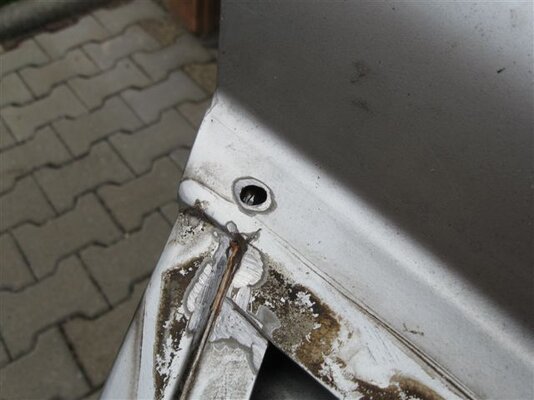 2012-06-26, Saab 900 Tür Grau 005.jpg 2012-06-26, Saab 900 Tür Grau 005.jpg