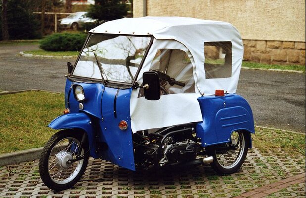 800px-Simson_Duo_(01)_2007-02-12.jpg