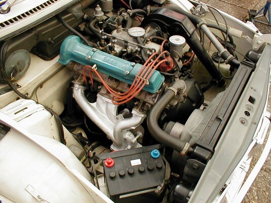 Saab_99_1971_motor_1.jpg