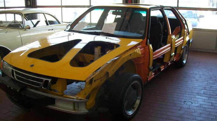 01.09. Saab 9000 Schnittmuster.jpg 01.09. Saab 9000 Schnittmuster.jpg
