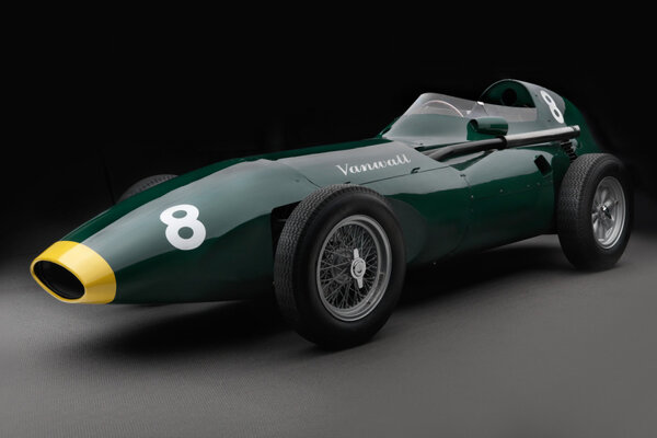 Vanwall-Formula-1-front-3-4-900x600.jpg