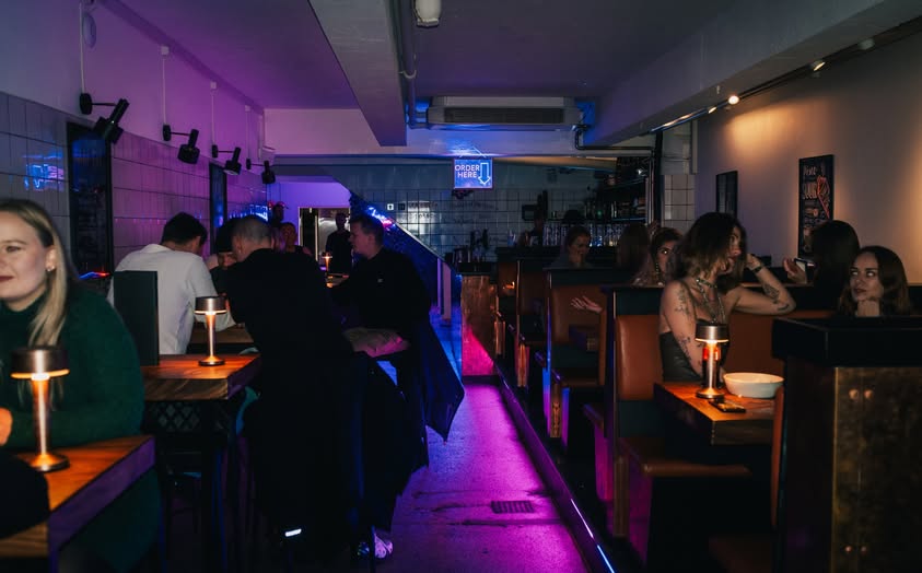 Kødbyens Øl & Cocktailbar | Nightcrawl.dk | SATURDAY NIGHT 🥳😎 Åbent indtil kl. 02 på Kødbyens Øl & Coc...